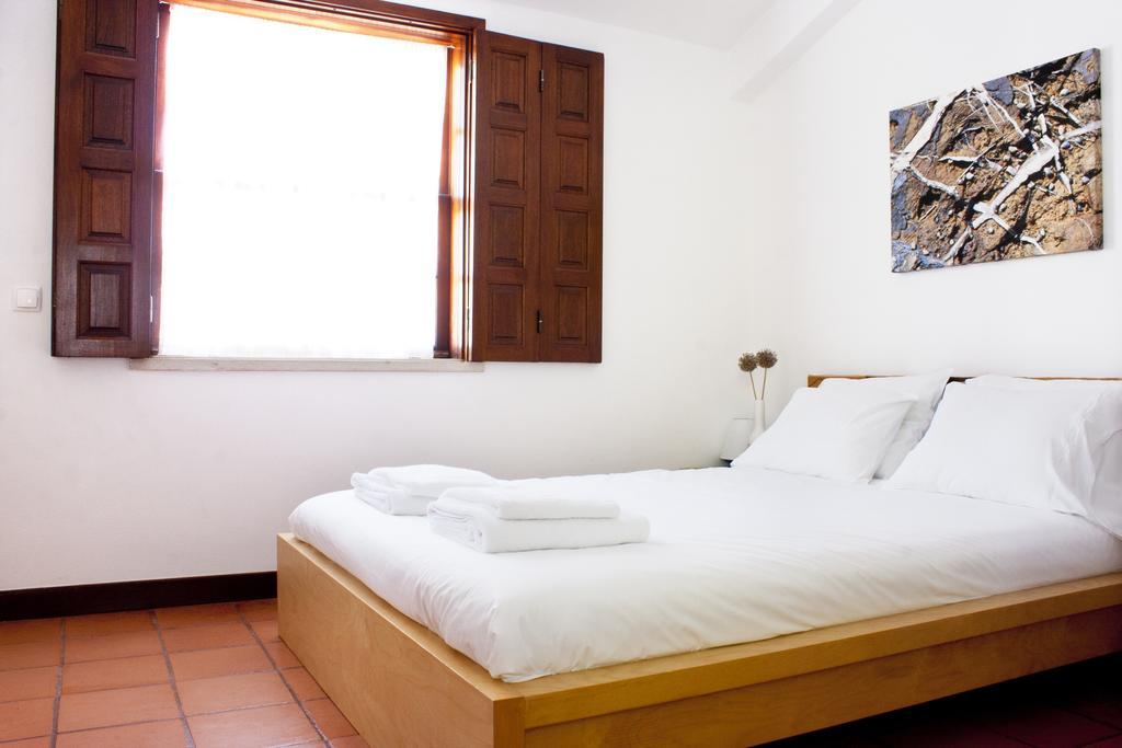 A Casa Da Arvore Bed and Breakfast Vila Nova de Milfontes Rum bild