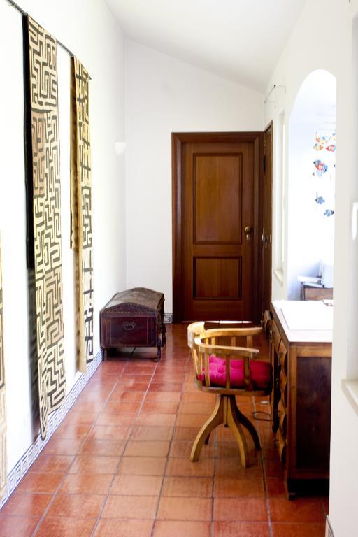 A Casa Da Arvore Bed and Breakfast Vila Nova de Milfontes Rum bild