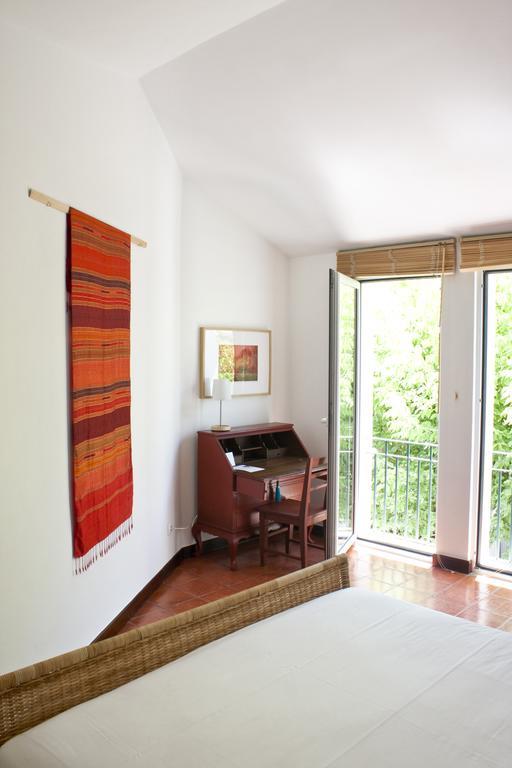 A Casa Da Arvore Bed and Breakfast Vila Nova de Milfontes Rum bild